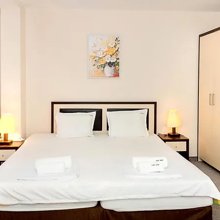 Sunny In Berlin, Steps From The Beach! By Flat Mаnager