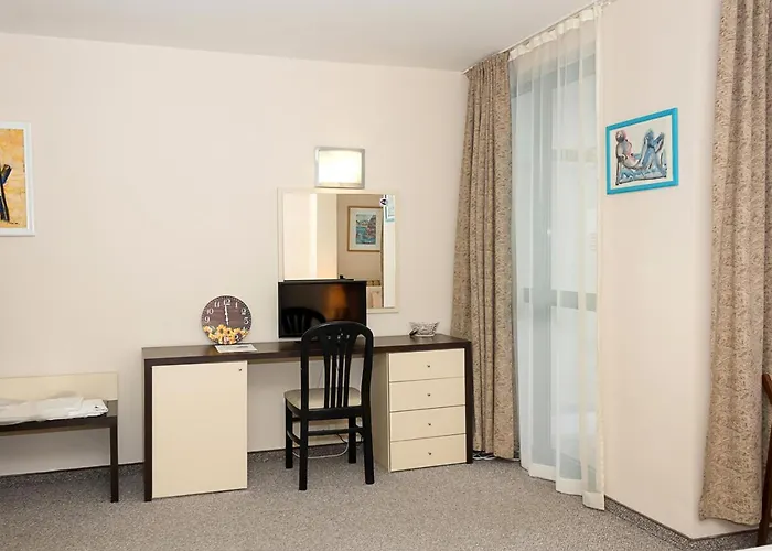 Sunny In Berlin, Steps From The Beach! By Flat Mаnager Aranyhomok