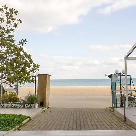 Apartment Sunny In Berlin, Steps From The Beach! By Flat Mаnager *